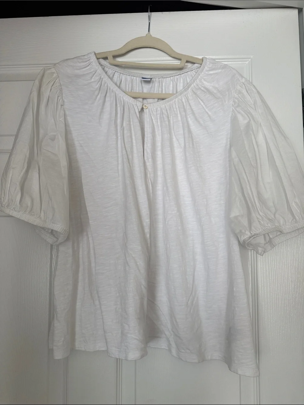 Old Navy White Puff Sleeve Peasant Top